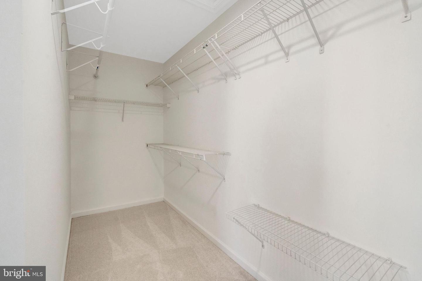 20372 BRIARCLIFF TER, STERLING, Virginia 20165, 3 Bedrooms Bedrooms, 7 Rooms Rooms,2 BathroomsBathrooms,Residential,For sale,20372 BRIARCLIFF TER,VALO2113692 MLS # VALO2113692