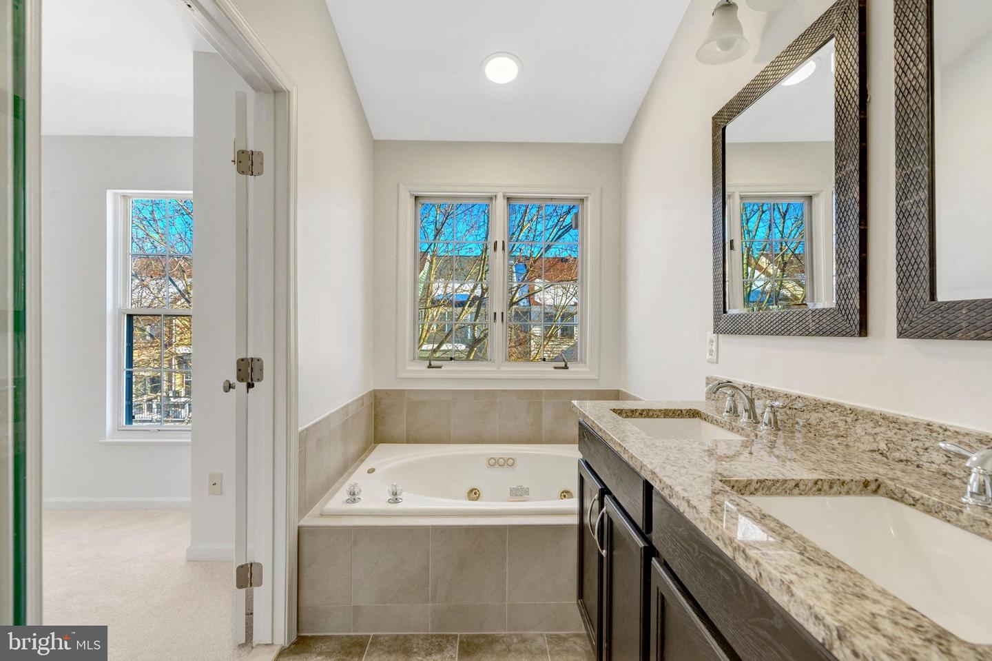 20372 BRIARCLIFF TER, STERLING, Virginia 20165, 3 Bedrooms Bedrooms, 7 Rooms Rooms,2 BathroomsBathrooms,Residential,For sale,20372 BRIARCLIFF TER,VALO2113692 MLS # VALO2113692