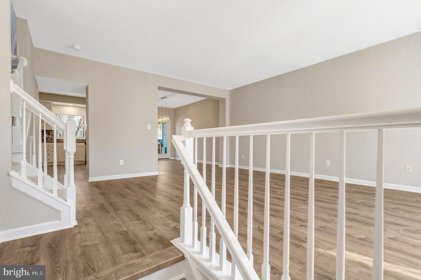 20372 BRIARCLIFF TER, STERLING, Virginia 20165, 3 Bedrooms Bedrooms, 7 Rooms Rooms,2 BathroomsBathrooms,Residential,For sale,20372 BRIARCLIFF TER,VALO2113692 MLS # VALO2113692