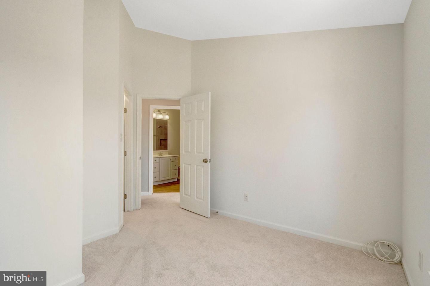 20372 BRIARCLIFF TER, STERLING, Virginia 20165, 3 Bedrooms Bedrooms, 7 Rooms Rooms,2 BathroomsBathrooms,Residential,For sale,20372 BRIARCLIFF TER,VALO2113692 MLS # VALO2113692