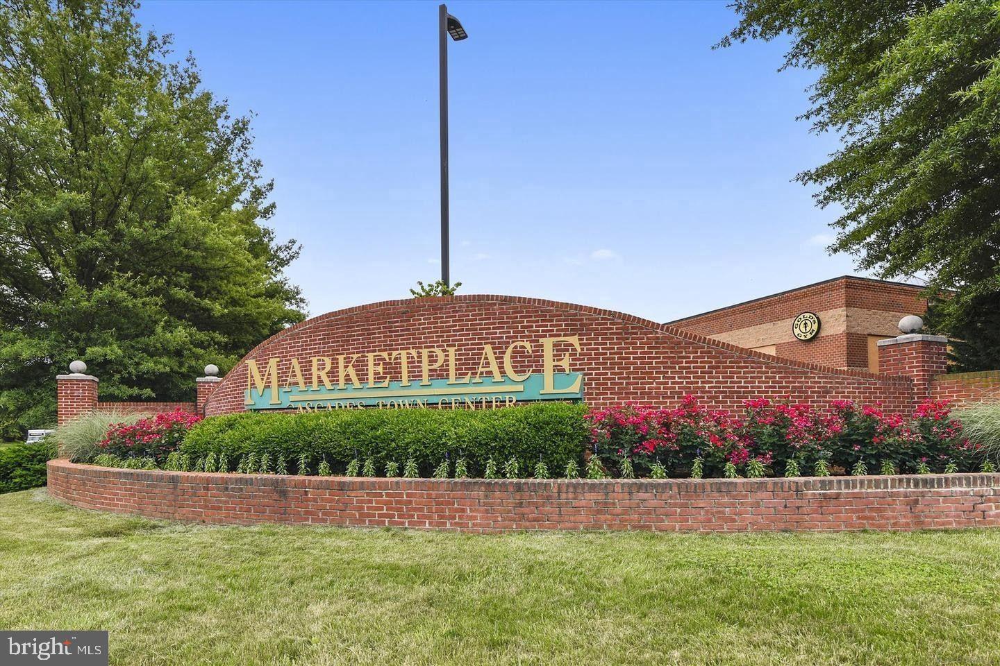 20372 BRIARCLIFF TER, STERLING, Virginia 20165, 3 Bedrooms Bedrooms, 7 Rooms Rooms,2 BathroomsBathrooms,Residential,For sale,20372 BRIARCLIFF TER,VALO2113692 MLS # VALO2113692