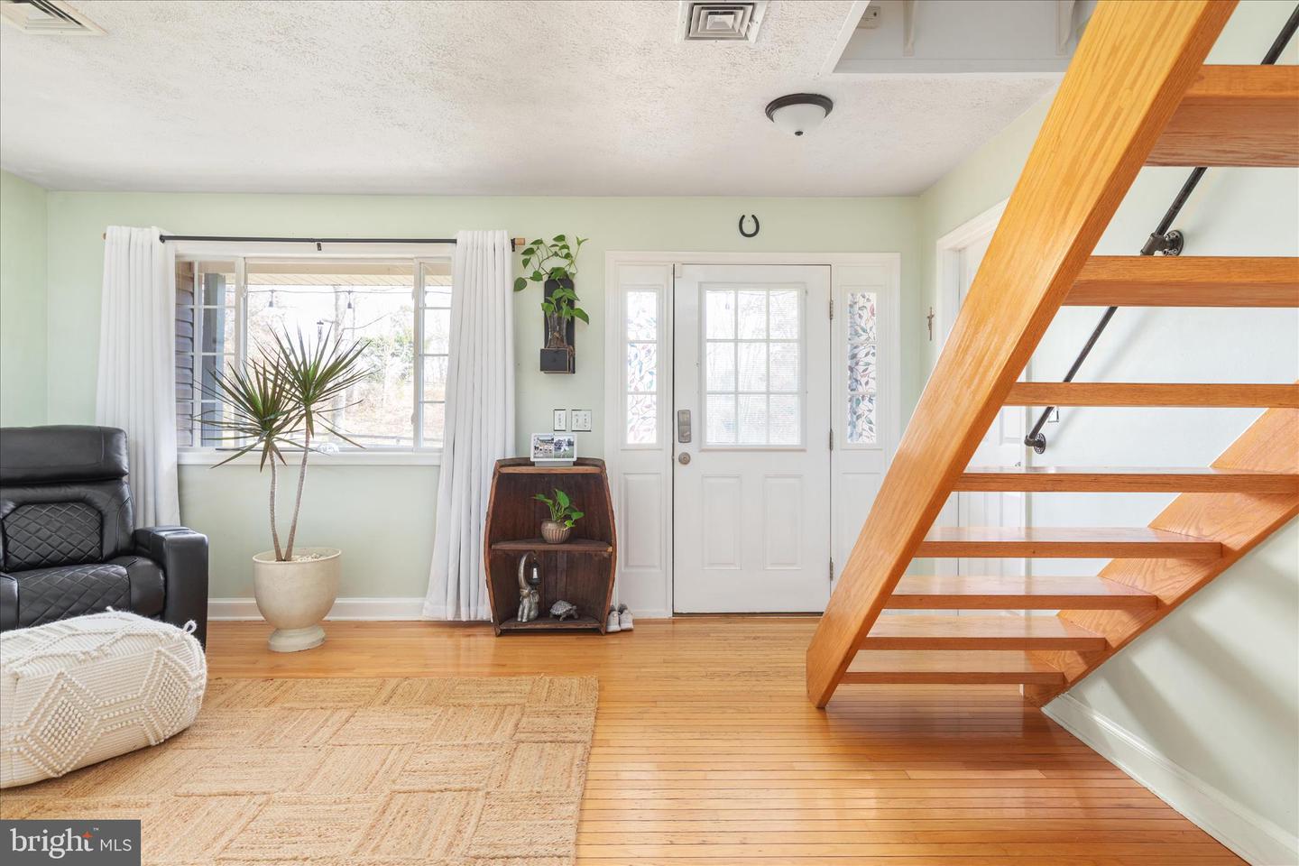 4364 BELVOIR RD, MARSHALL, Virginia 20115, 5 Bedrooms Bedrooms, ,2 BathroomsBathrooms,Residential,For sale,4364 BELVOIR RD,VAFQ2020088 MLS # VAFQ2020088 4364 BELVOIR RD, MARSHALL, Virginia 20115, 5 Bedrooms Bedrooms, ,2 BathroomsBathrooms,Residential,For sale,4364 BELVOIR RD,VAFQ2020088 MLS # VAFQ2020088