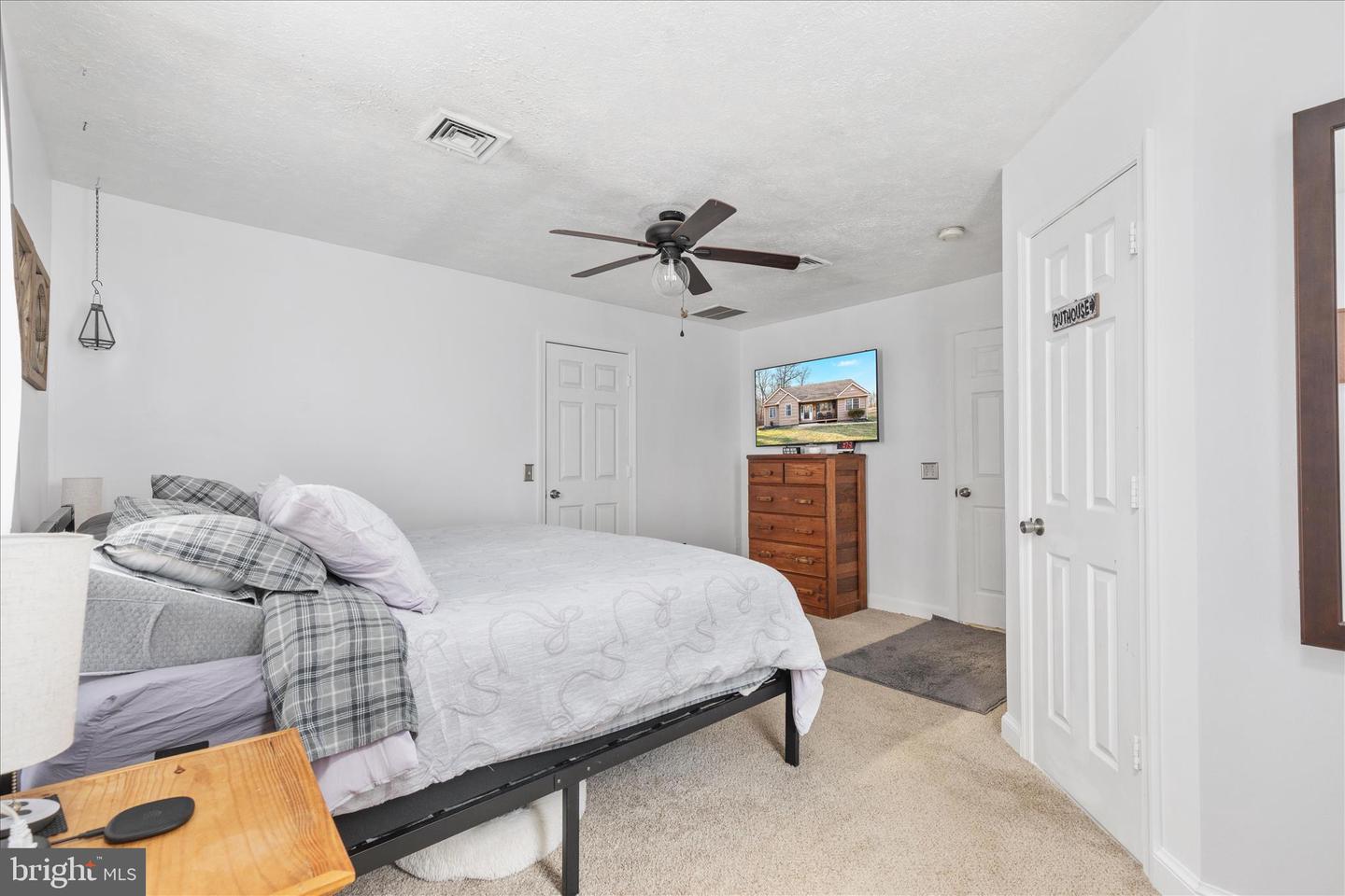 4364 BELVOIR RD, MARSHALL, Virginia 20115, 5 Bedrooms Bedrooms, ,2 BathroomsBathrooms,Residential,For sale,4364 BELVOIR RD,VAFQ2020088 MLS # VAFQ2020088 4364 BELVOIR RD, MARSHALL, Virginia 20115, 5 Bedrooms Bedrooms, ,2 BathroomsBathrooms,Residential,For sale,4364 BELVOIR RD,VAFQ2020088 MLS # VAFQ2020088