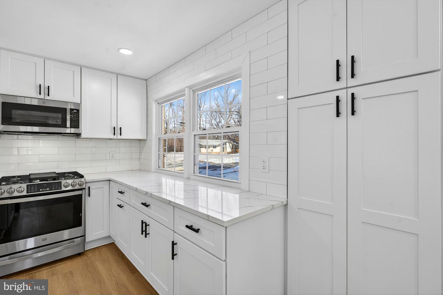 8612 COTTAGE ST SW, VIENNA, Virginia 22180, 4 Bedrooms Bedrooms, ,3 BathroomsBathrooms,Residential,For sale,8612 COTTAGE ST SW,VAFX2285420 MLS # VAFX2285420