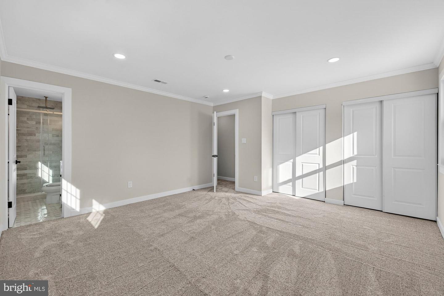 8612 COTTAGE ST SW, VIENNA, Virginia 22180, 4 Bedrooms Bedrooms, ,3 BathroomsBathrooms,Residential,For sale,8612 COTTAGE ST SW,VAFX2285420 MLS # VAFX2285420