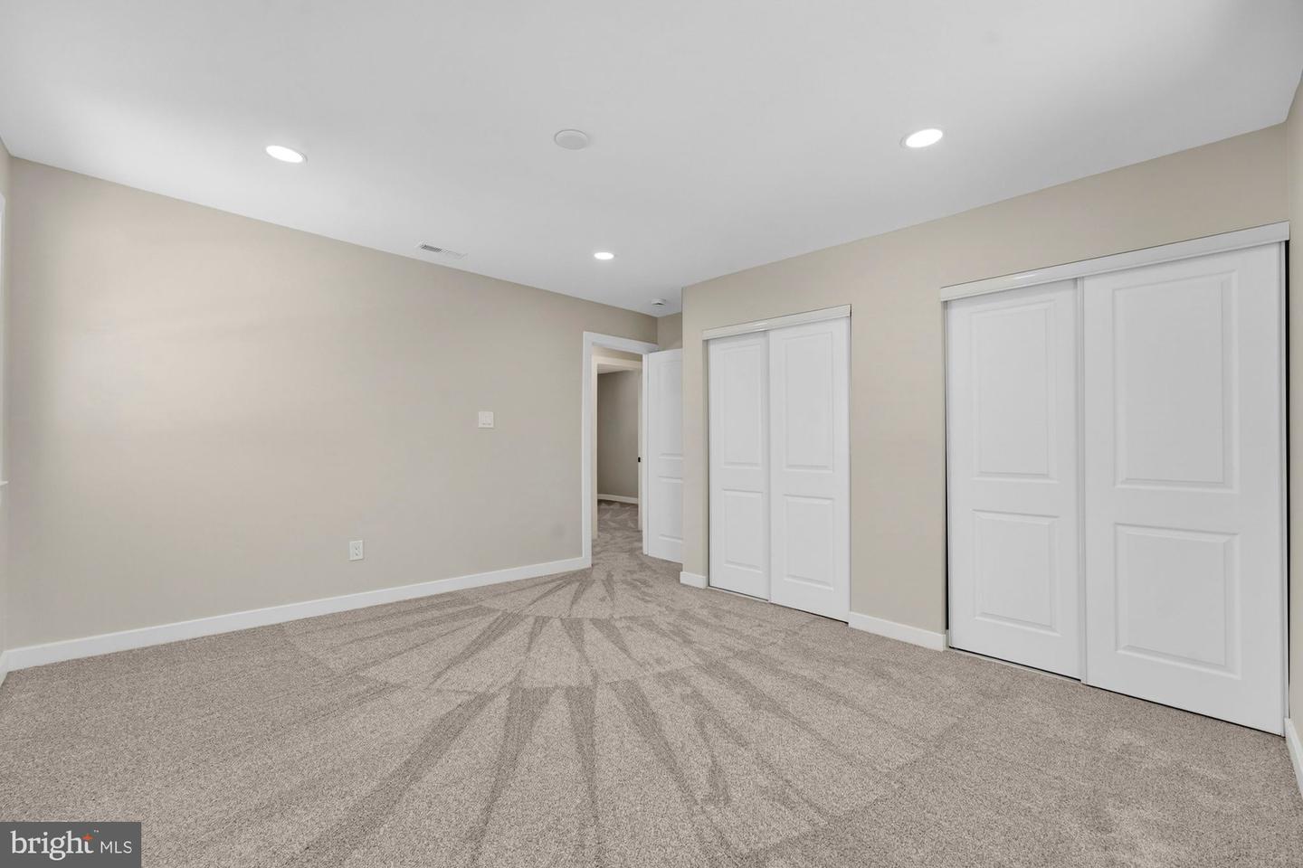 8612 COTTAGE ST SW, VIENNA, Virginia 22180, 4 Bedrooms Bedrooms, ,3 BathroomsBathrooms,Residential,For sale,8612 COTTAGE ST SW,VAFX2285420 MLS # VAFX2285420