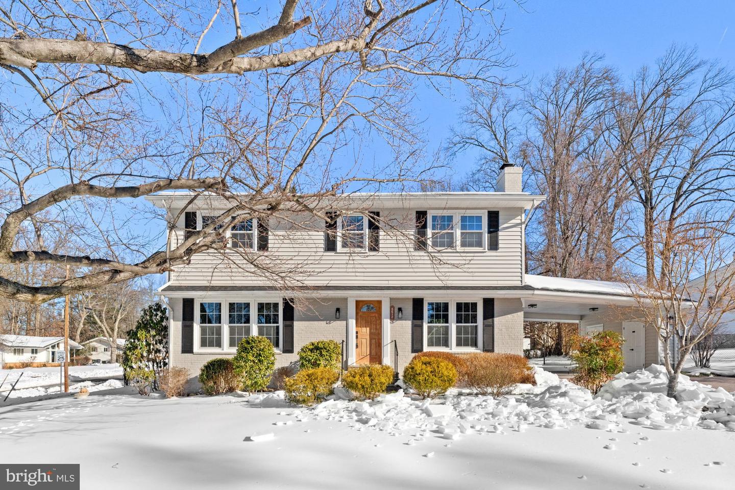 8612 COTTAGE ST SW, VIENNA, Virginia 22180, 4 Bedrooms Bedrooms, ,3 BathroomsBathrooms,Residential,For sale,8612 COTTAGE ST SW,VAFX2285420 MLS # VAFX2285420