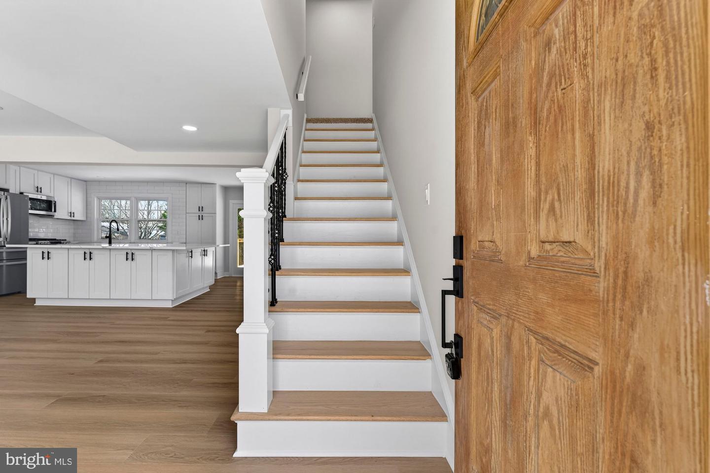 8612 COTTAGE ST SW, VIENNA, Virginia 22180, 4 Bedrooms Bedrooms, ,3 BathroomsBathrooms,Residential,For sale,8612 COTTAGE ST SW,VAFX2285420 MLS # VAFX2285420