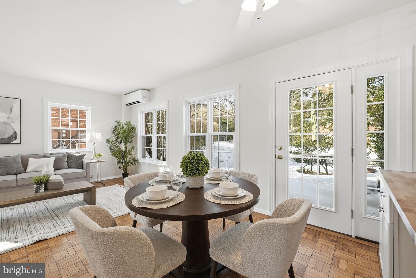 3608 GREENWAY PL, ALEXANDRIA, Virginia 22302, 2 Bedrooms Bedrooms, ,1 BathroomBathrooms,Residential,For sale,3608 GREENWAY PL,VAAX2053074 MLS # VAAX2053074