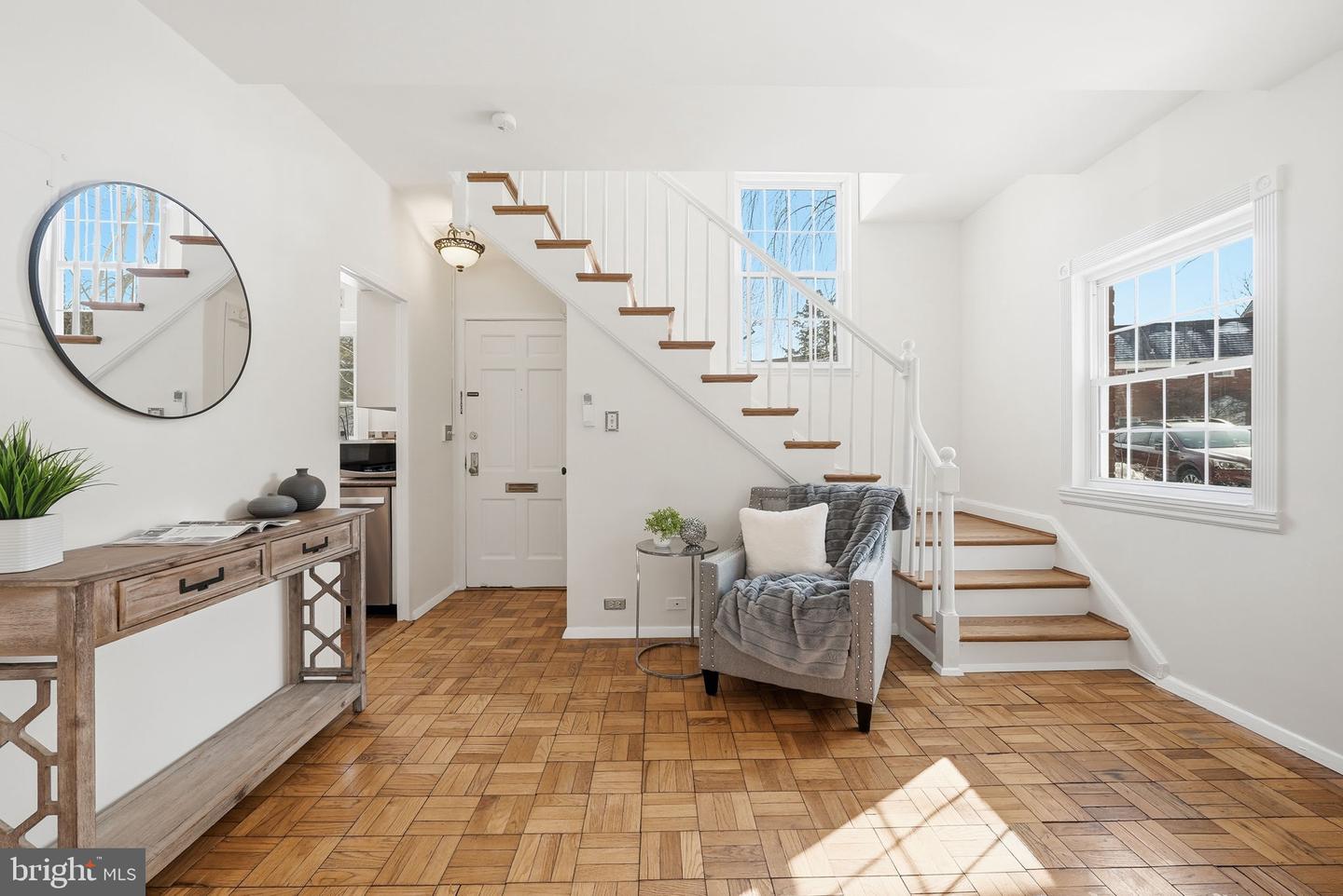 3608 GREENWAY PL, ALEXANDRIA, Virginia 22302, 2 Bedrooms Bedrooms, ,1 BathroomBathrooms,Residential,For sale,3608 GREENWAY PL,VAAX2053074 MLS # VAAX2053074