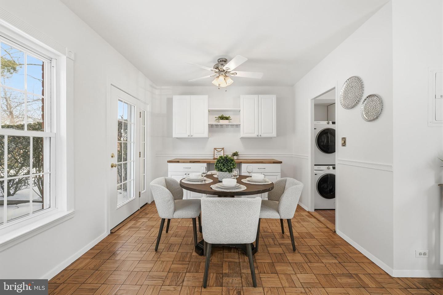 3608 GREENWAY PL, ALEXANDRIA, Virginia 22302, 2 Bedrooms Bedrooms, ,1 BathroomBathrooms,Residential,For sale,3608 GREENWAY PL,VAAX2053074 MLS # VAAX2053074