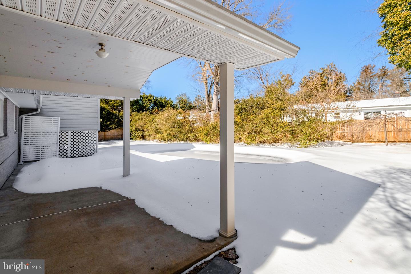 8304 LILAC LN, ALEXANDRIA, Virginia 22308, 3 Bedrooms Bedrooms, 12 Rooms Rooms,2 BathroomsBathrooms,Residential,For sale,8304 LILAC LN,VAFX2285484 MLS # VAFX2285484