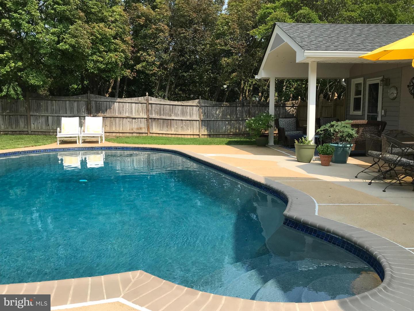 8304 LILAC LN, ALEXANDRIA, Virginia 22308, 3 Bedrooms Bedrooms, 12 Rooms Rooms,2 BathroomsBathrooms,Residential,For sale,8304 LILAC LN,VAFX2285484 MLS # VAFX2285484