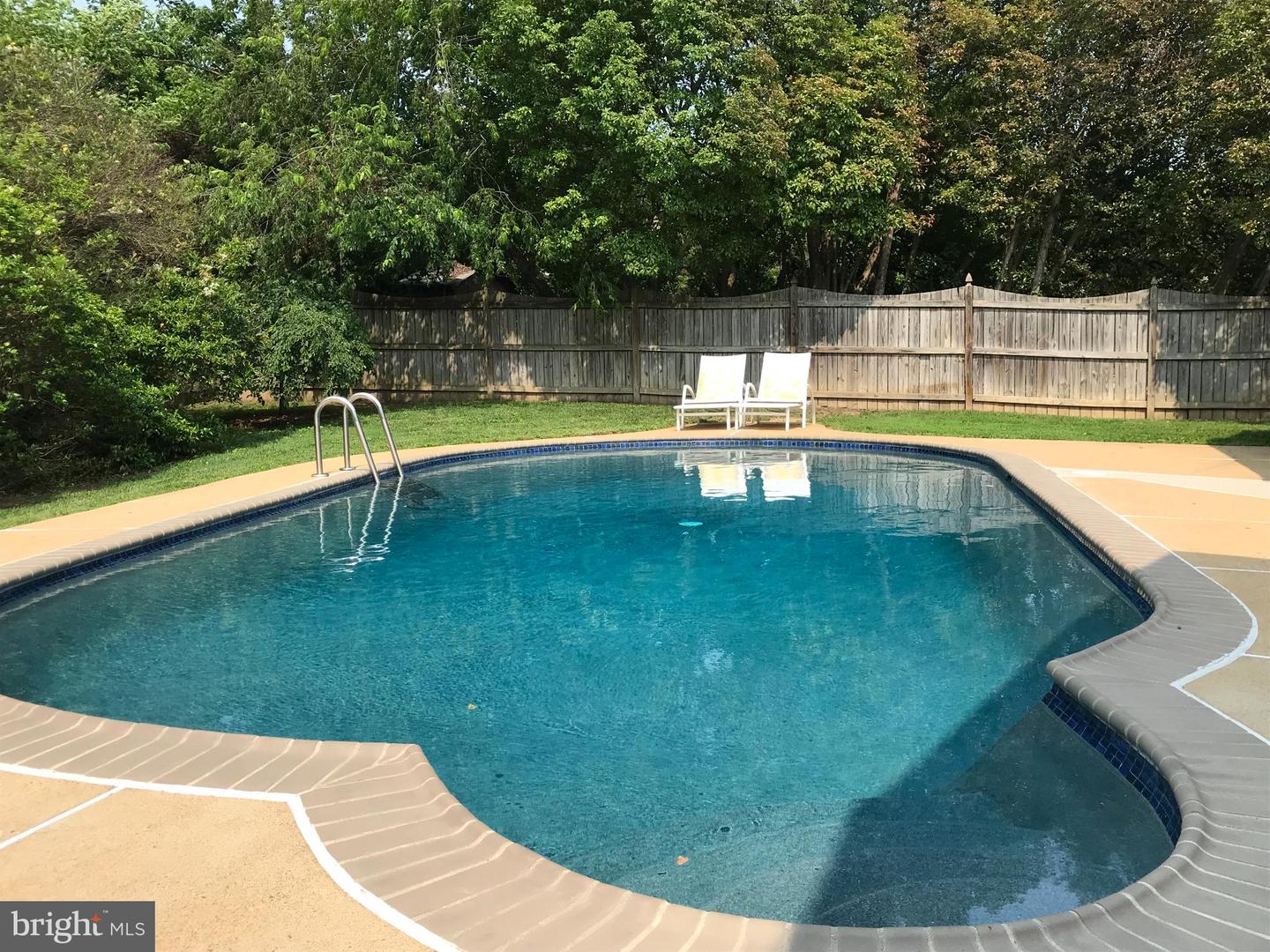 8304 LILAC LN, ALEXANDRIA, Virginia 22308, 3 Bedrooms Bedrooms, 12 Rooms Rooms,2 BathroomsBathrooms,Residential,For sale,8304 LILAC LN,VAFX2285484 MLS # VAFX2285484