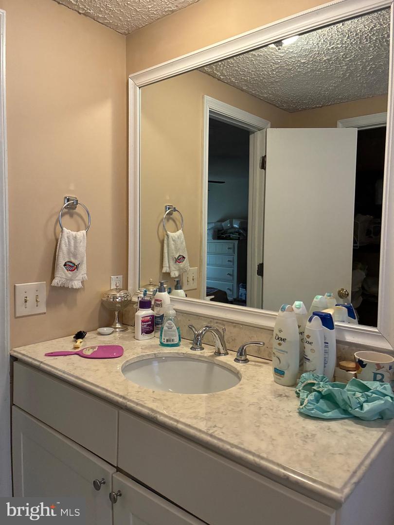 50 GREENWAY DR, COLONIAL BEACH, Virginia 22443, 3 Bedrooms Bedrooms, ,2 BathroomsBathrooms,Residential,For sale,50 GREENWAY DR,VAWE2010366 MLS # VAWE2010366 50 GREENWAY DR, COLONIAL BEACH, Virginia 22443, 3 Bedrooms Bedrooms, ,2 BathroomsBathrooms,Residential,For sale,50 GREENWAY DR,VAWE2010366 MLS # VAWE2010366