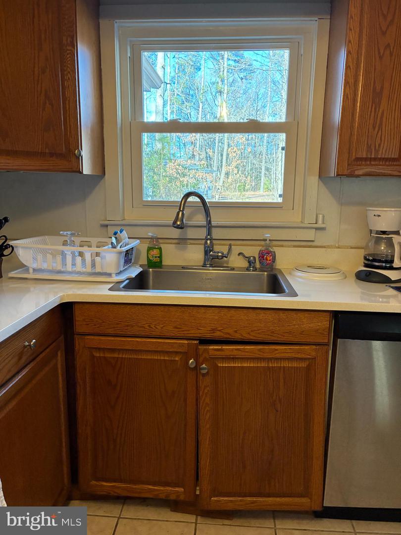 50 GREENWAY DR, COLONIAL BEACH, Virginia 22443, 3 Bedrooms Bedrooms, ,2 BathroomsBathrooms,Residential,For sale,50 GREENWAY DR,VAWE2010366 MLS # VAWE2010366 50 GREENWAY DR, COLONIAL BEACH, Virginia 22443, 3 Bedrooms Bedrooms, ,2 BathroomsBathrooms,Residential,For sale,50 GREENWAY DR,VAWE2010366 MLS # VAWE2010366