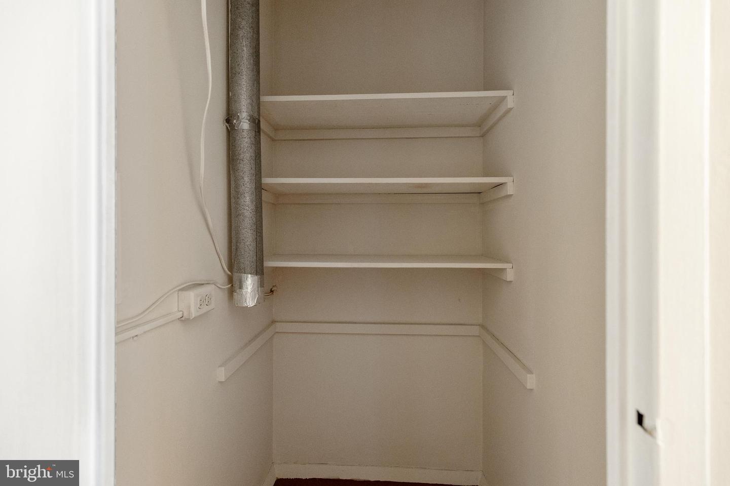 1244 MARTHA CUSTIS DR, ALEXANDRIA, Virginia 22302, 1 Bedroom Bedrooms, ,1 BathroomBathrooms,Residential,For sale,1244 MARTHA CUSTIS DR,VAAX2053102 MLS # VAAX2053102