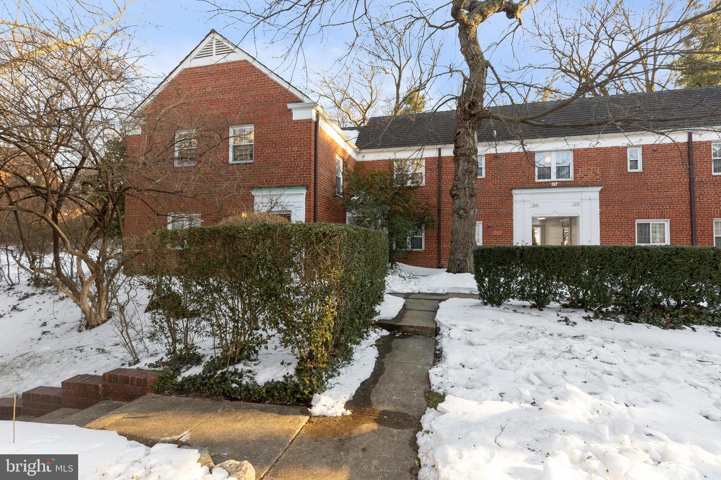 1244 MARTHA CUSTIS DR, ALEXANDRIA, Virginia 22302, 1 Bedroom Bedrooms, ,1 BathroomBathrooms,Residential,For sale,1244 MARTHA CUSTIS DR,VAAX2053102 MLS # VAAX2053102