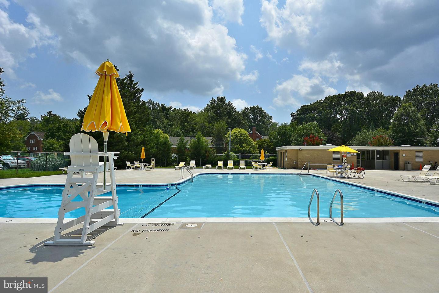 1244 MARTHA CUSTIS DR, ALEXANDRIA, Virginia 22302, 1 Bedroom Bedrooms, ,1 BathroomBathrooms,Residential,For sale,1244 MARTHA CUSTIS DR,VAAX2053102 MLS # VAAX2053102