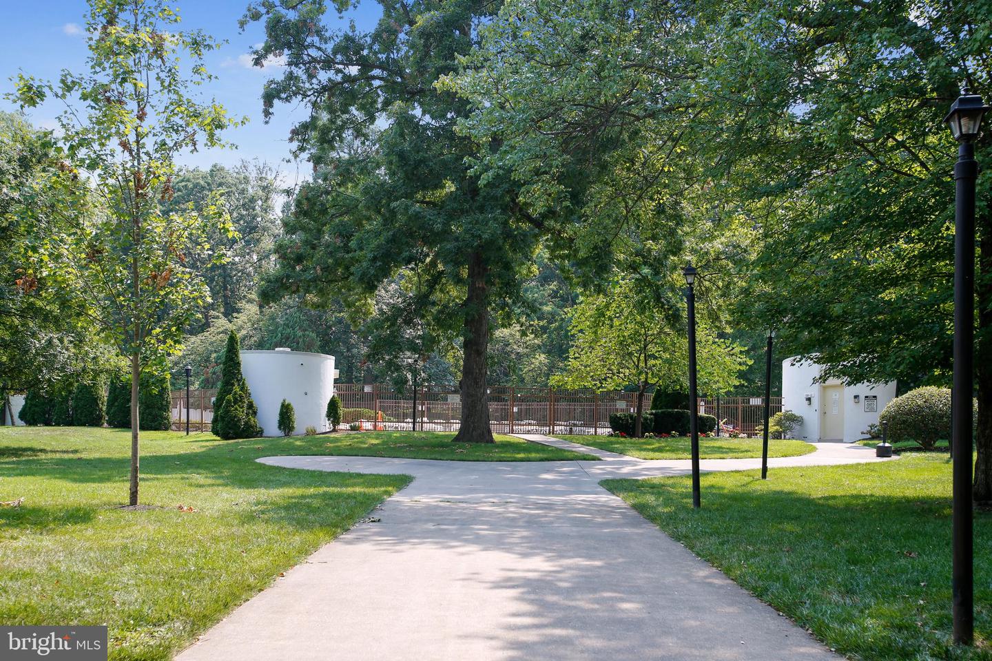 1244 MARTHA CUSTIS DR, ALEXANDRIA, Virginia 22302, 1 Bedroom Bedrooms, ,1 BathroomBathrooms,Residential,For sale,1244 MARTHA CUSTIS DR,VAAX2053102 MLS # VAAX2053102