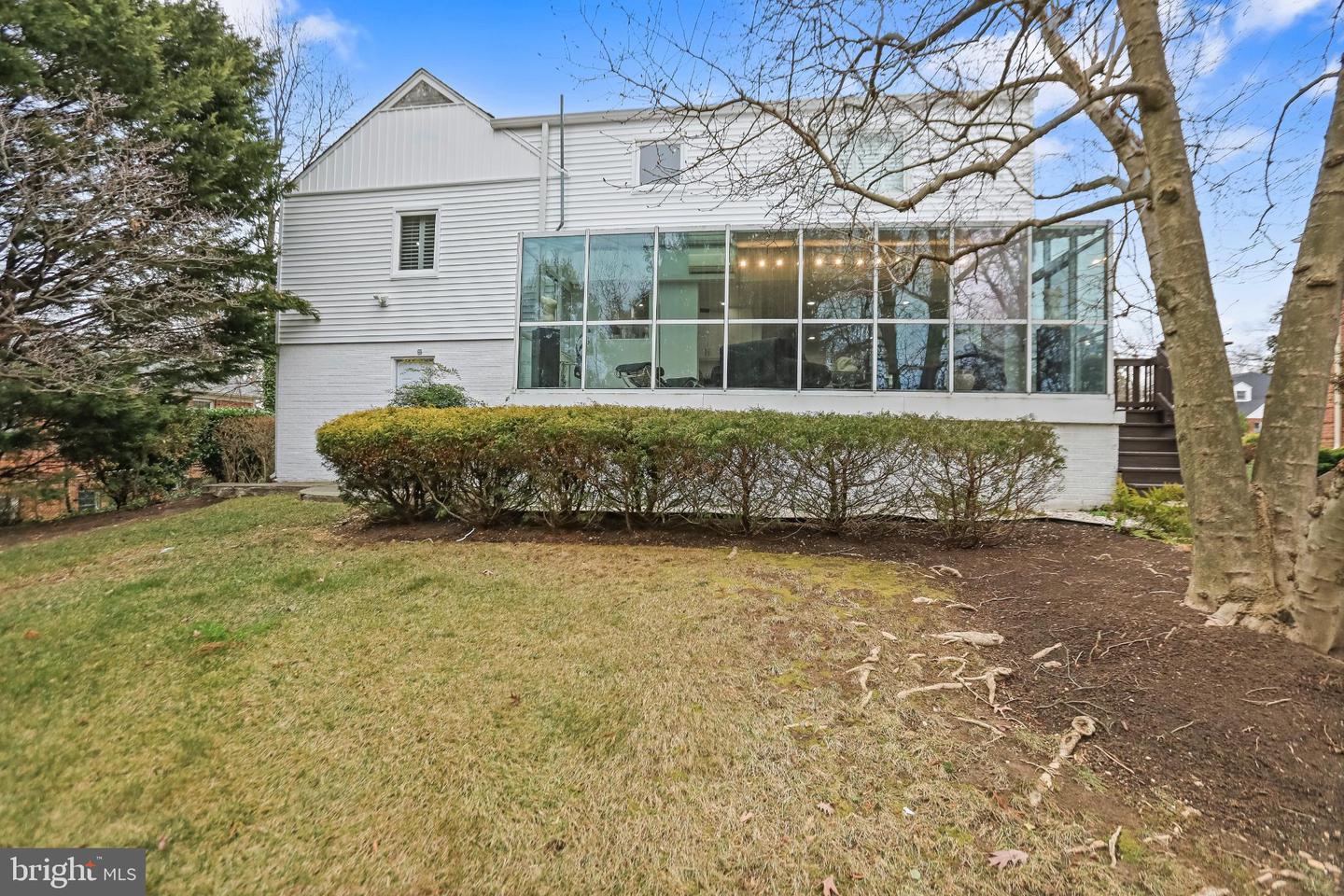 3906 RIDGE RD, ANNANDALE, Virginia 22003, 3 Bedrooms Bedrooms, 5 Rooms Rooms,2 BathroomsBathrooms,Residential,For sale,3906 RIDGE RD,VAFX2285696 MLS # VAFX2285696