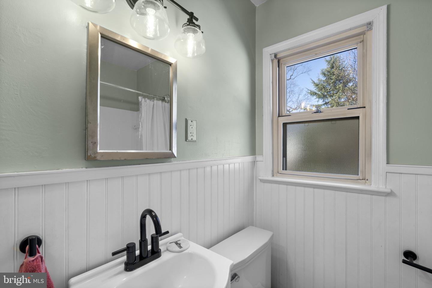 7005 GROVE RD, ALEXANDRIA, Virginia 22306, 3 Bedrooms Bedrooms, ,1 BathroomBathrooms,Residential,For sale,7005 GROVE RD,VAFX2285808 MLS # VAFX2285808