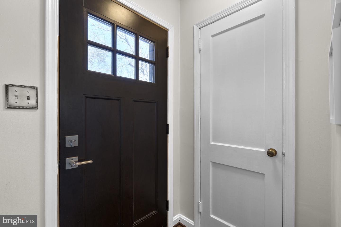 7005 GROVE RD, ALEXANDRIA, Virginia 22306, 3 Bedrooms Bedrooms, ,1 BathroomBathrooms,Residential,For sale,7005 GROVE RD,VAFX2285808 MLS # VAFX2285808