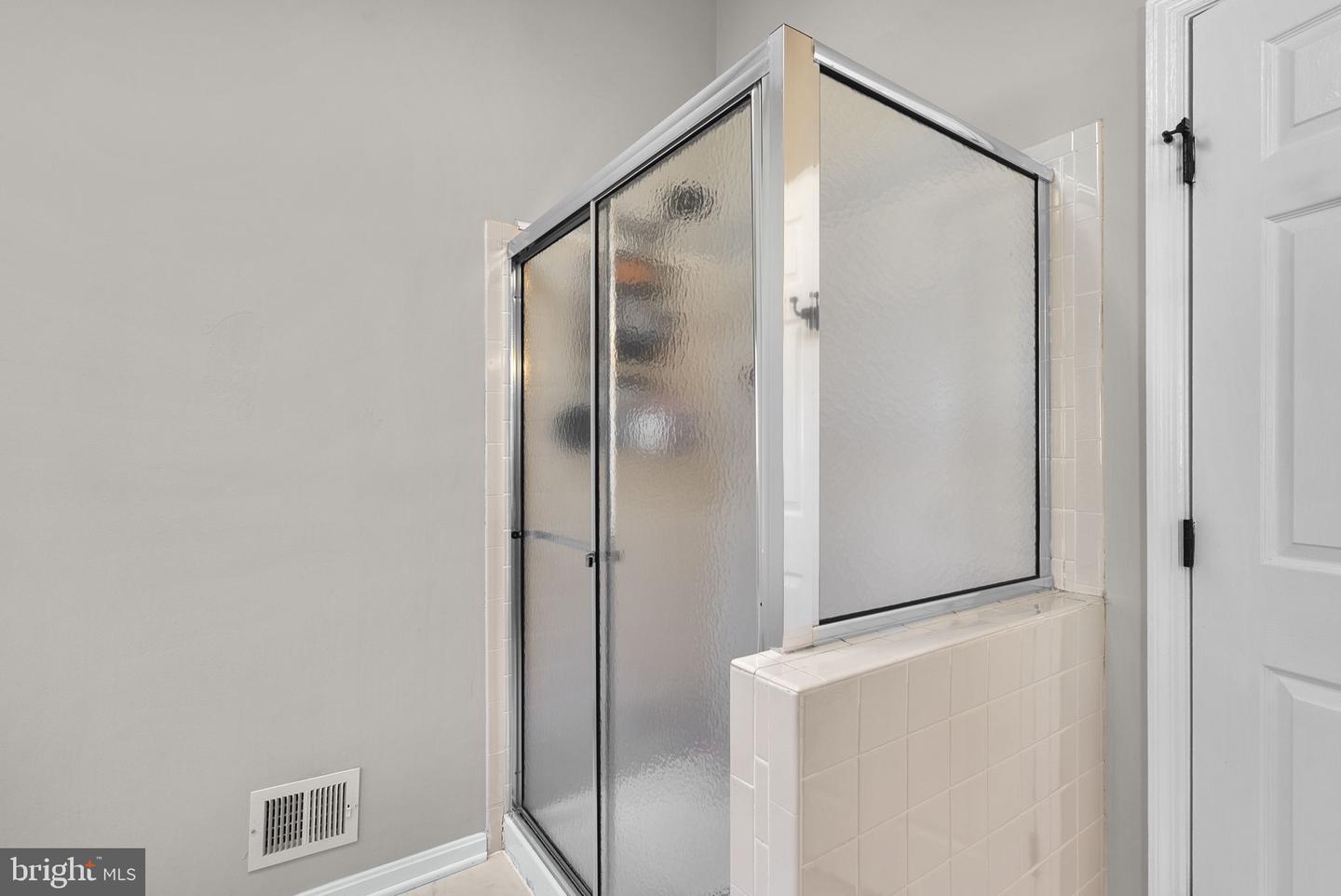 14756 STATLER DR, WOODBRIDGE, Virginia 22193, 5 Bedrooms Bedrooms, ,2 BathroomsBathrooms,Residential,For sale,14756 STATLER DR,VAPW2110568 MLS # VAPW2110568