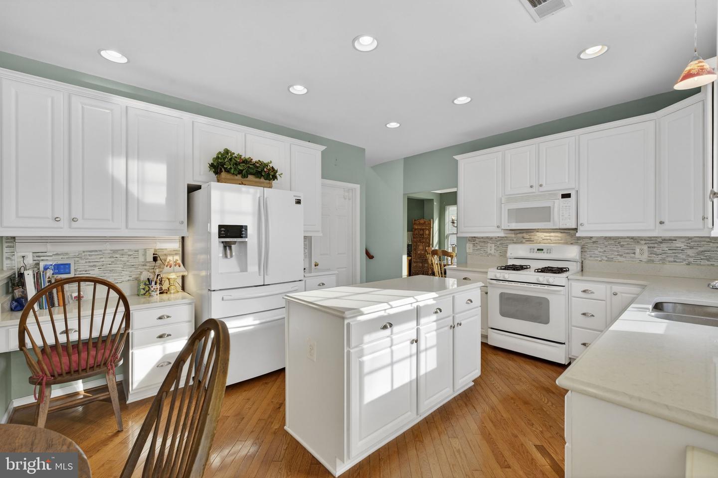 8372 TENBROOK DR, GAINESVILLE, Virginia 20155, 5 Bedrooms Bedrooms, ,3 BathroomsBathrooms,Residential,For sale,8372 TENBROOK DR,VAPW2110670 MLS # VAPW2110670