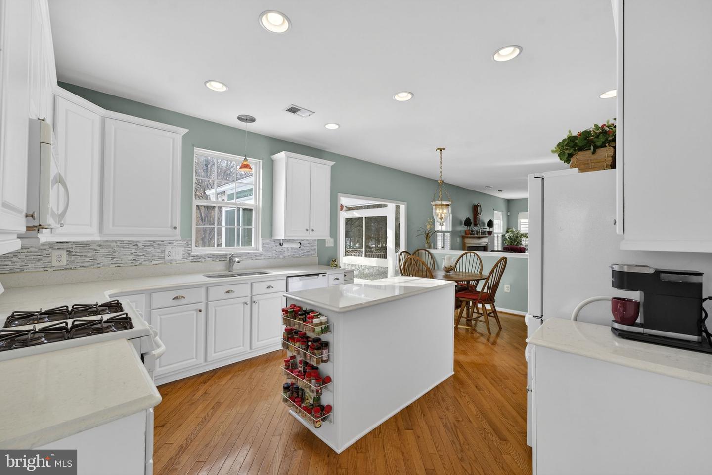 8372 TENBROOK DR, GAINESVILLE, Virginia 20155, 5 Bedrooms Bedrooms, ,3 BathroomsBathrooms,Residential,For sale,8372 TENBROOK DR,VAPW2110670 MLS # VAPW2110670