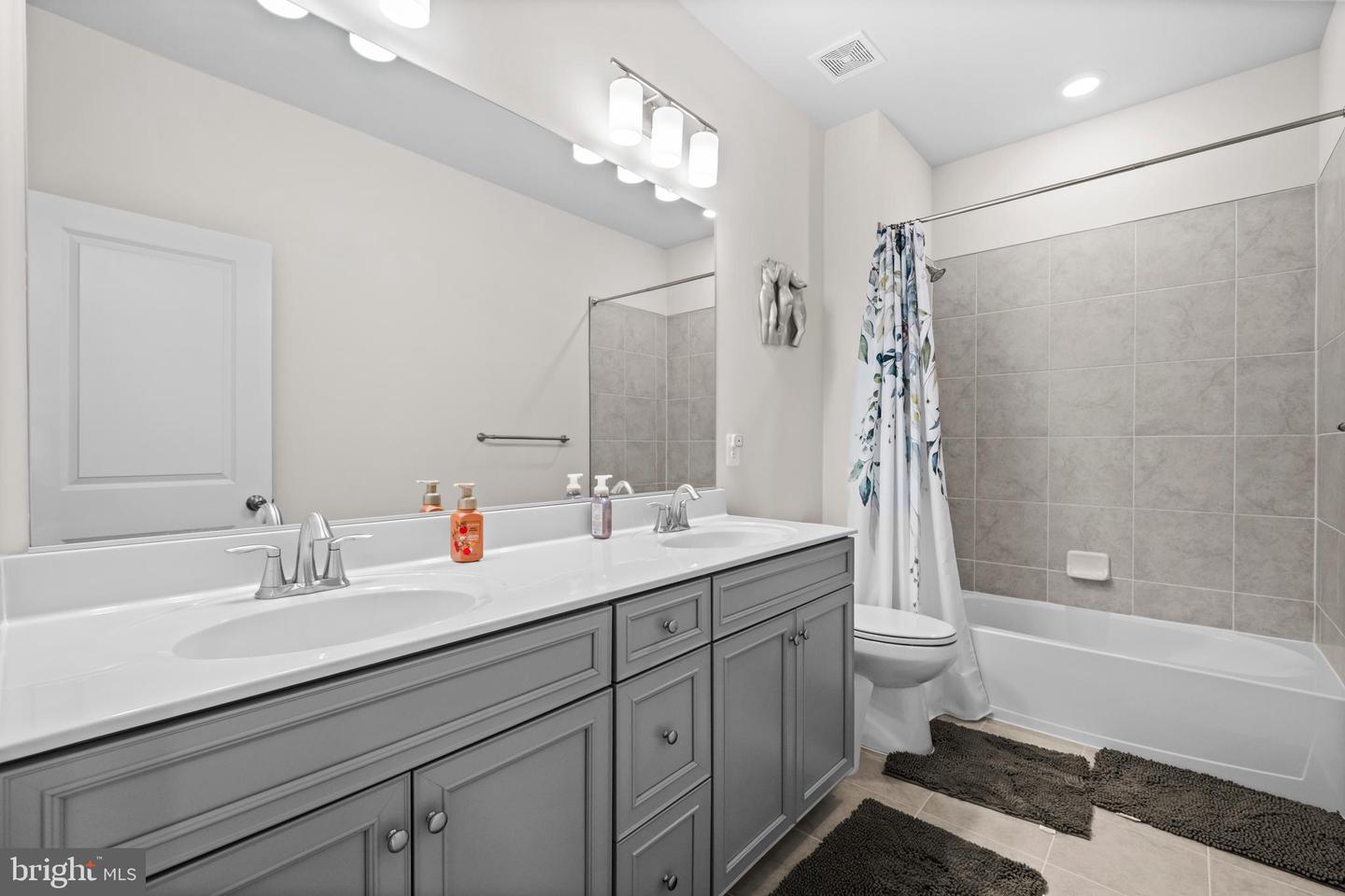 22530 WILSON VIEW TER, ASHBURN, Virginia 20148, 3 Bedrooms Bedrooms, ,2 BathroomsBathrooms,Residential,For sale,22530 WILSON VIEW TER,VALO2114110 MLS # VALO2114110 22530 WILSON VIEW TER, ASHBURN, Virginia 20148, 3 Bedrooms Bedrooms, ,2 BathroomsBathrooms,Residential,For sale,22530 WILSON VIEW TER,VALO2114110 MLS # VALO2114110