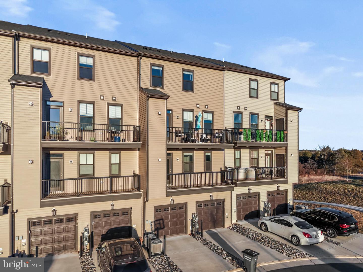 22530 WILSON VIEW TER, ASHBURN, Virginia 20148, 3 Bedrooms Bedrooms, ,2 BathroomsBathrooms,Residential,For sale,22530 WILSON VIEW TER,VALO2114110 MLS # VALO2114110 22530 WILSON VIEW TER, ASHBURN, Virginia 20148, 3 Bedrooms Bedrooms, ,2 BathroomsBathrooms,Residential,For sale,22530 WILSON VIEW TER,VALO2114110 MLS # VALO2114110