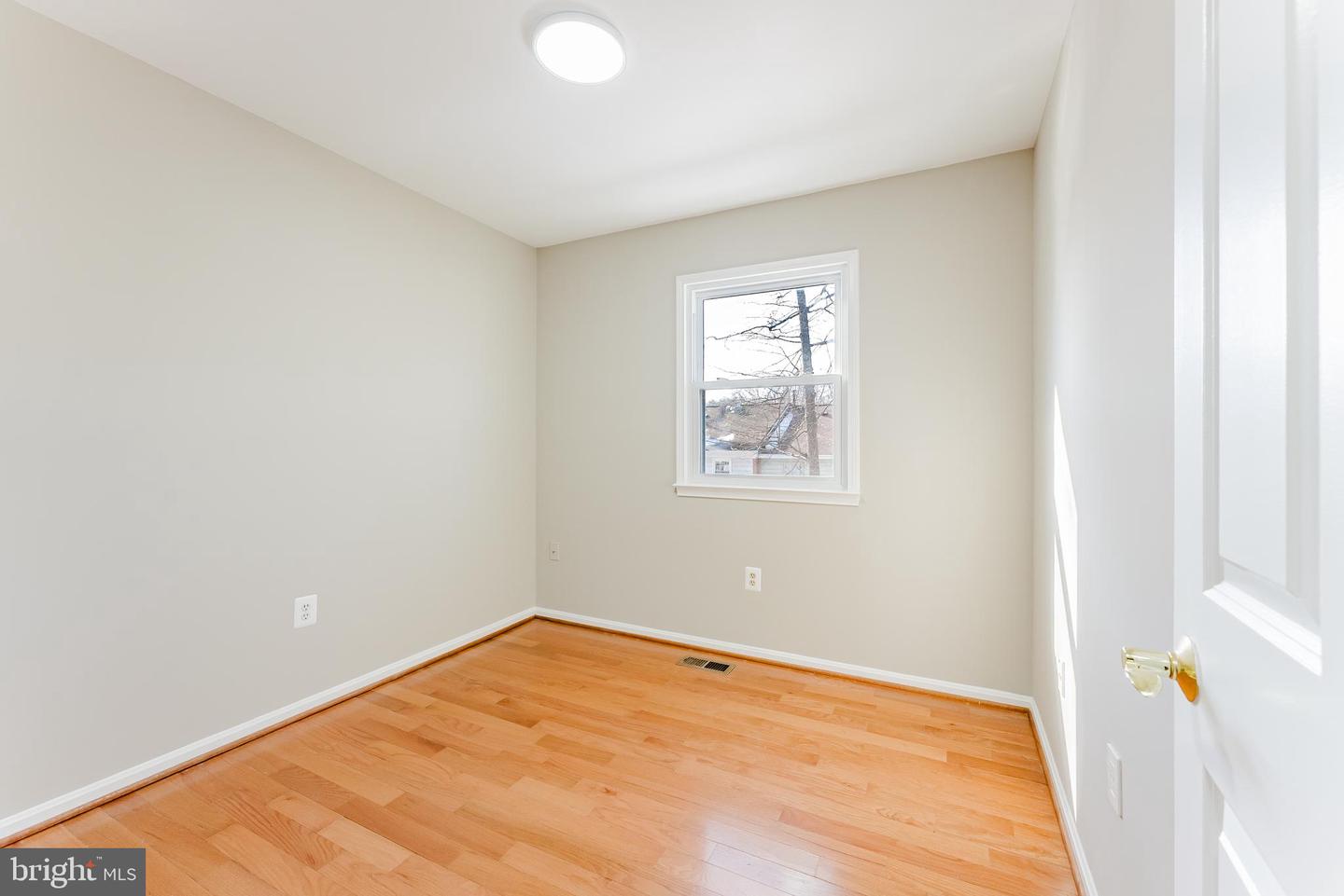 6360 DRACO ST, BURKE, Virginia 22015, 3 Bedrooms Bedrooms, ,3 BathroomsBathrooms,Residential,For sale,6360 DRACO ST,VAFX2286182 MLS # VAFX2286182 6360 DRACO ST, BURKE, Virginia 22015, 3 Bedrooms Bedrooms, ,3 BathroomsBathrooms,Residential,For sale,6360 DRACO ST,VAFX2286182 MLS # VAFX2286182