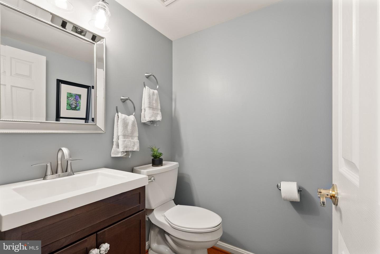 20413 PECKHAM ST, ASHBURN, Virginia 20147, 4 Bedrooms Bedrooms, ,3 BathroomsBathrooms,Residential,For sale,20413 PECKHAM ST,VALO2114202 MLS # VALO2114202 20413 PECKHAM ST, ASHBURN, Virginia 20147, 4 Bedrooms Bedrooms, ,3 BathroomsBathrooms,Residential,For sale,20413 PECKHAM ST,VALO2114202 MLS # VALO2114202