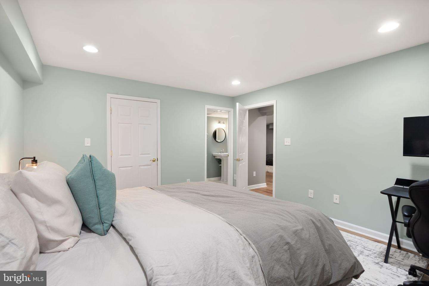 20413 PECKHAM ST, ASHBURN, Virginia 20147, 4 Bedrooms Bedrooms, ,3 BathroomsBathrooms,Residential,For sale,20413 PECKHAM ST,VALO2114202 MLS # VALO2114202 20413 PECKHAM ST, ASHBURN, Virginia 20147, 4 Bedrooms Bedrooms, ,3 BathroomsBathrooms,Residential,For sale,20413 PECKHAM ST,VALO2114202 MLS # VALO2114202