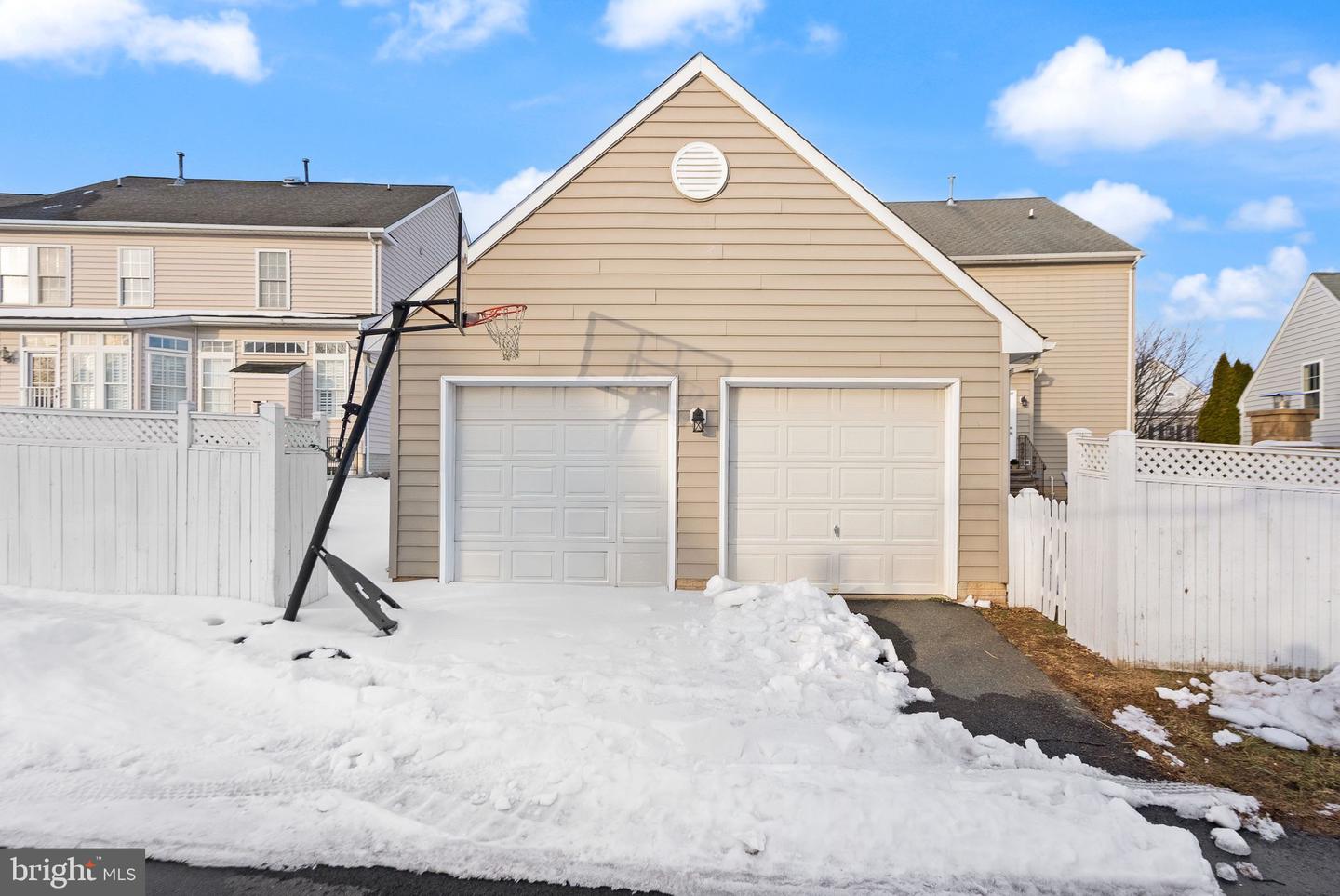 20413 PECKHAM ST, ASHBURN, Virginia 20147, 4 Bedrooms Bedrooms, ,3 BathroomsBathrooms,Residential,For sale,20413 PECKHAM ST,VALO2114202 MLS # VALO2114202 20413 PECKHAM ST, ASHBURN, Virginia 20147, 4 Bedrooms Bedrooms, ,3 BathroomsBathrooms,Residential,For sale,20413 PECKHAM ST,VALO2114202 MLS # VALO2114202