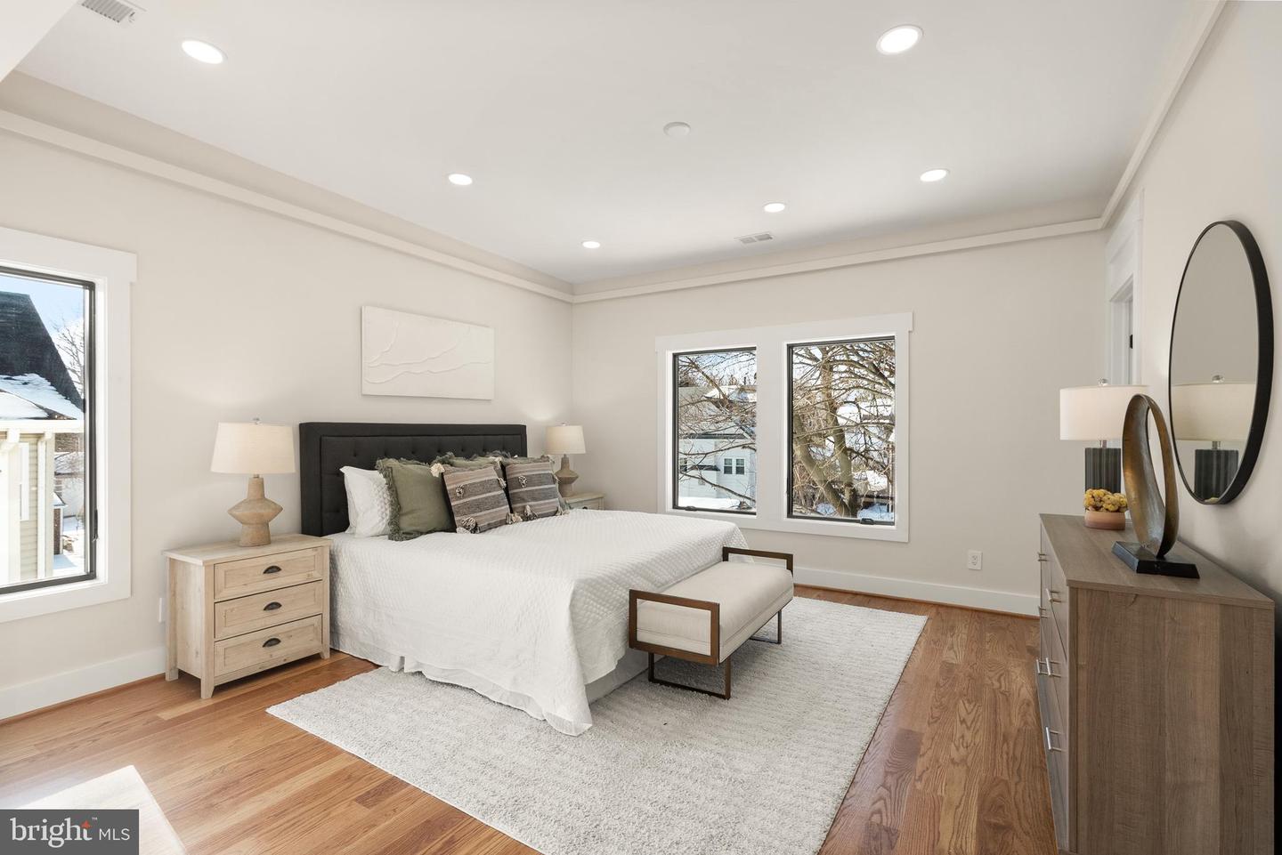 742 N GEORGE MASON DR, ARLINGTON, Virginia 22203, 6 Bedrooms Bedrooms, ,5 BathroomsBathrooms,Residential,For sale,742 N GEORGE MASON DR,VAAR2067918 MLS # VAAR2067918