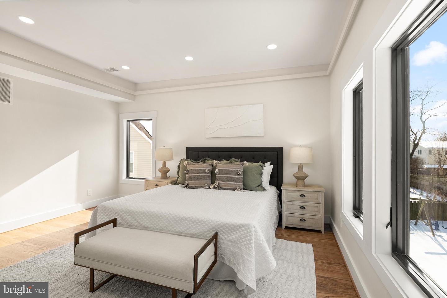 742 N GEORGE MASON DR, ARLINGTON, Virginia 22203, 6 Bedrooms Bedrooms, ,5 BathroomsBathrooms,Residential,For sale,742 N GEORGE MASON DR,VAAR2067918 MLS # VAAR2067918