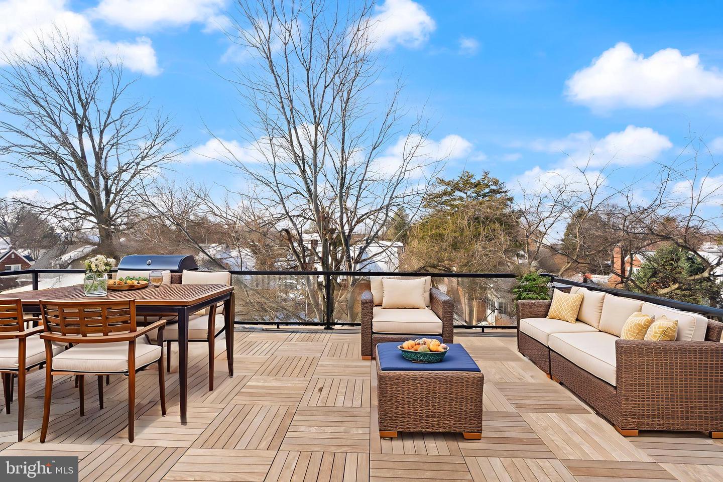 742 N GEORGE MASON DR, ARLINGTON, Virginia 22203, 6 Bedrooms Bedrooms, ,5 BathroomsBathrooms,Residential,For sale,742 N GEORGE MASON DR,VAAR2067918 MLS # VAAR2067918