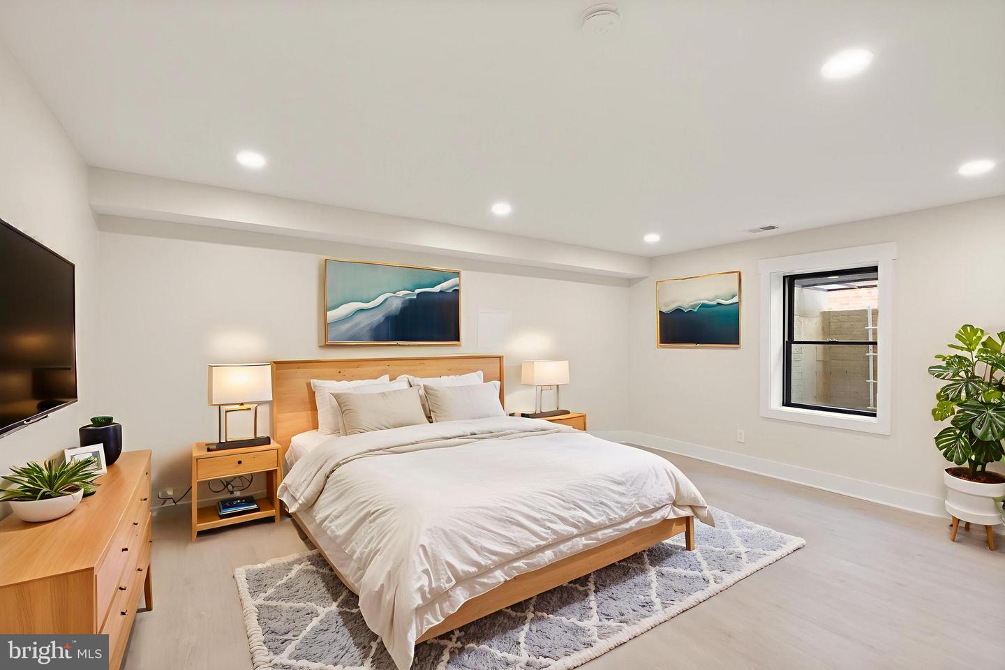 742 N GEORGE MASON DR, ARLINGTON, Virginia 22203, 6 Bedrooms Bedrooms, ,5 BathroomsBathrooms,Residential,For sale,742 N GEORGE MASON DR,VAAR2067918 MLS # VAAR2067918