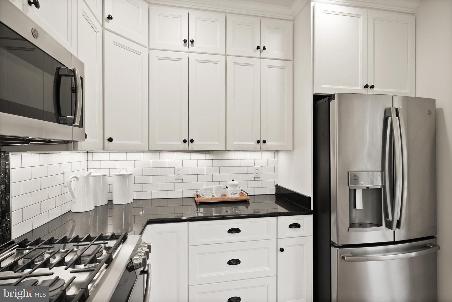 415 COMMONWEALTH AVE, ALEXANDRIA, Virginia 22301, 3 Bedrooms Bedrooms, ,3 BathroomsBathrooms,Residential,For sale,415 COMMONWEALTH AVE,VAAX2053332 MLS # VAAX2053332 415 COMMONWEALTH AVE, ALEXANDRIA, Virginia 22301, 3 Bedrooms Bedrooms, ,3 BathroomsBathrooms,Residential,For sale,415 COMMONWEALTH AVE,VAAX2053332 MLS # VAAX2053332