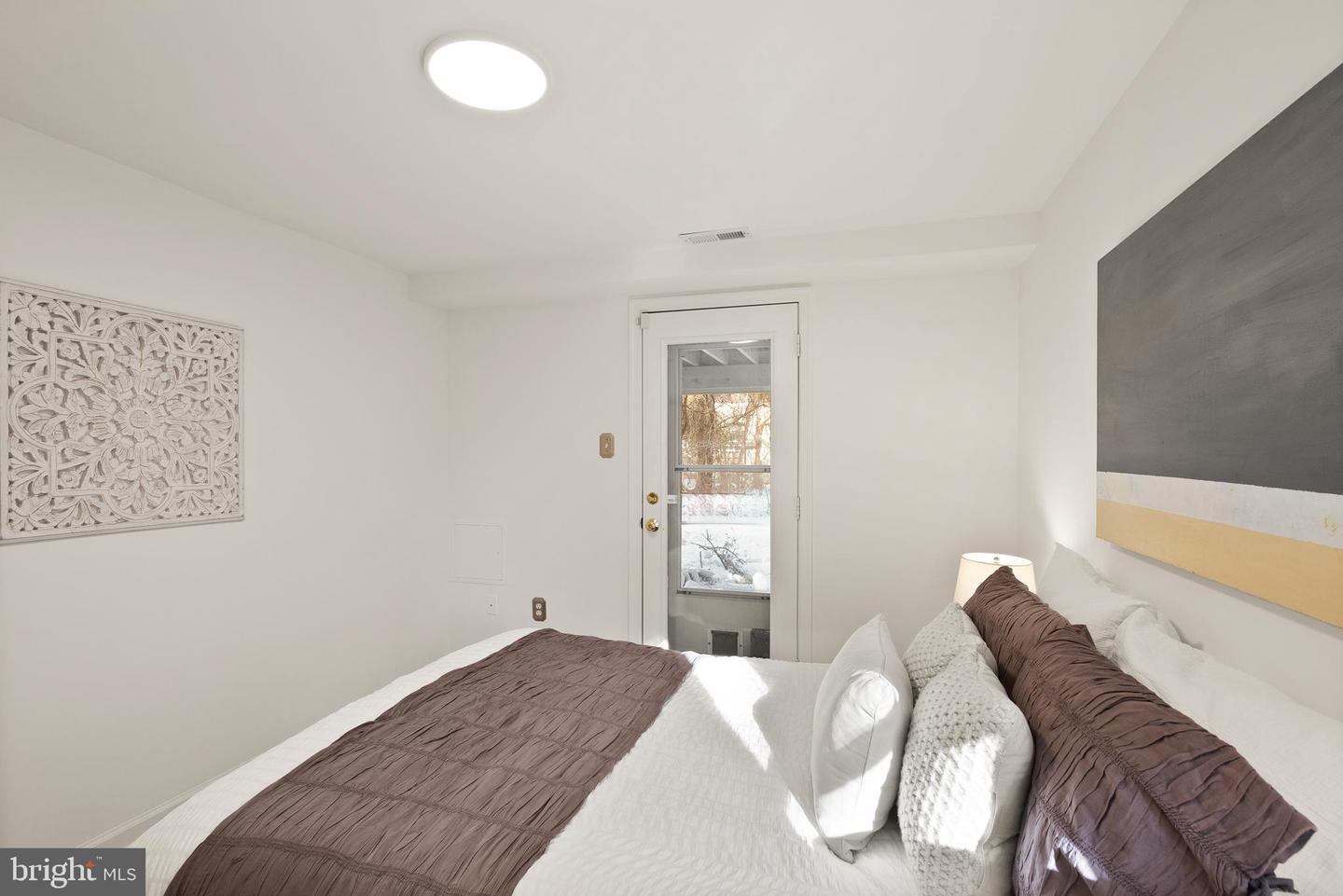 415 COMMONWEALTH AVE, ALEXANDRIA, Virginia 22301, 3 Bedrooms Bedrooms, ,3 BathroomsBathrooms,Residential,For sale,415 COMMONWEALTH AVE,VAAX2053332 MLS # VAAX2053332 415 COMMONWEALTH AVE, ALEXANDRIA, Virginia 22301, 3 Bedrooms Bedrooms, ,3 BathroomsBathrooms,Residential,For sale,415 COMMONWEALTH AVE,VAAX2053332 MLS # VAAX2053332