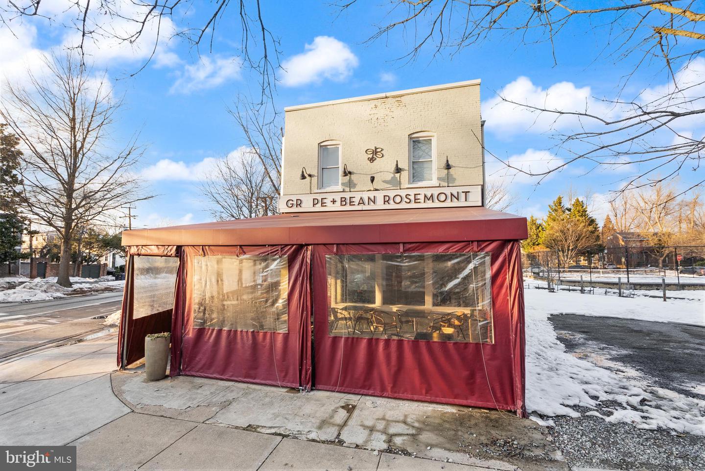 415 COMMONWEALTH AVE, ALEXANDRIA, Virginia 22301, 3 Bedrooms Bedrooms, ,3 BathroomsBathrooms,Residential,For sale,415 COMMONWEALTH AVE,VAAX2053332 MLS # VAAX2053332 415 COMMONWEALTH AVE, ALEXANDRIA, Virginia 22301, 3 Bedrooms Bedrooms, ,3 BathroomsBathrooms,Residential,For sale,415 COMMONWEALTH AVE,VAAX2053332 MLS # VAAX2053332