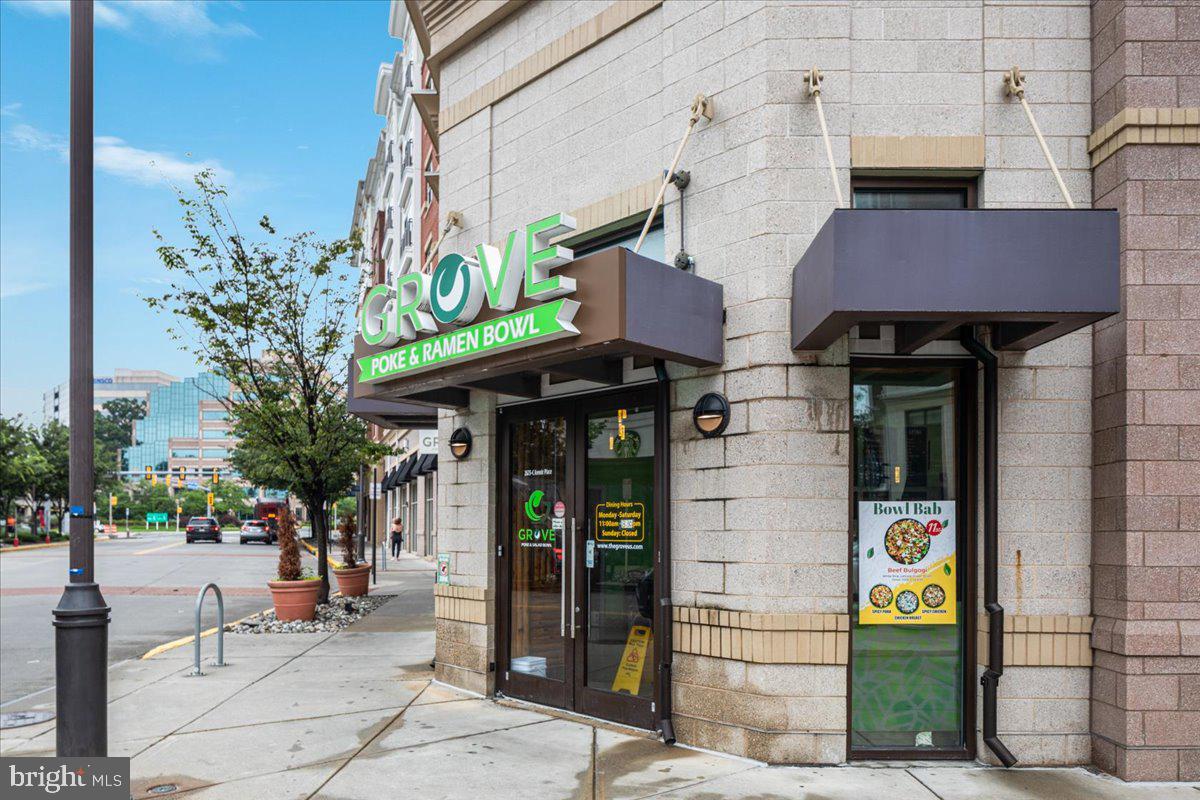 2655 PROSPERITY AVE #102, FAIRFAX, Virginia 22031, 1 Bedroom Bedrooms, ,1 BathroomBathrooms,Residential,For sale,2655 PROSPERITY AVE #102,VAFX2286696 MLS # VAFX2286696