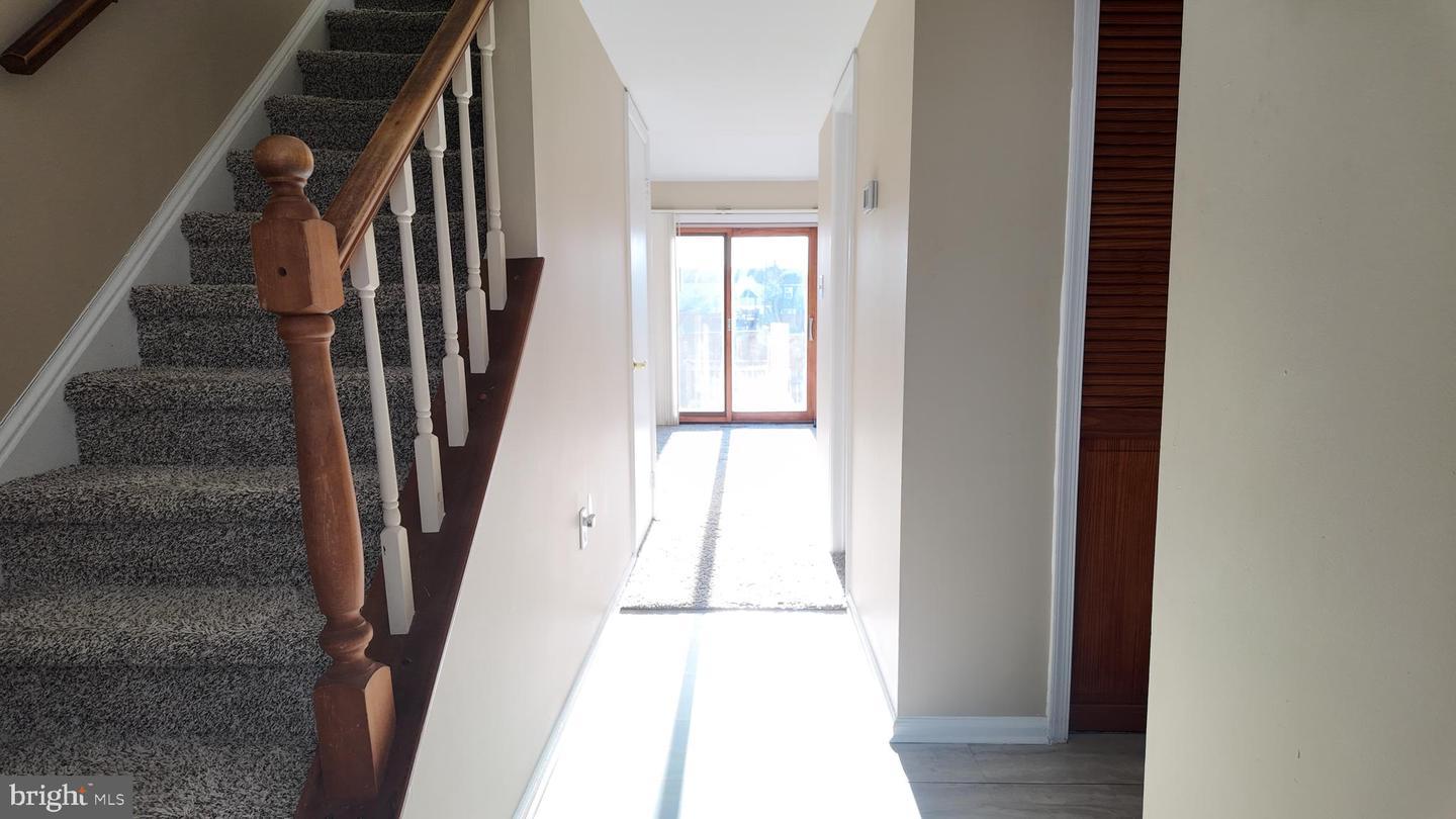 9064 MCRAE CT, MANASSAS, Virginia 20110, 2 Bedrooms Bedrooms, ,2 BathroomsBathrooms,Residential,For sale,9064 MCRAE CT,VAMN2010000 MLS # VAMN2010000