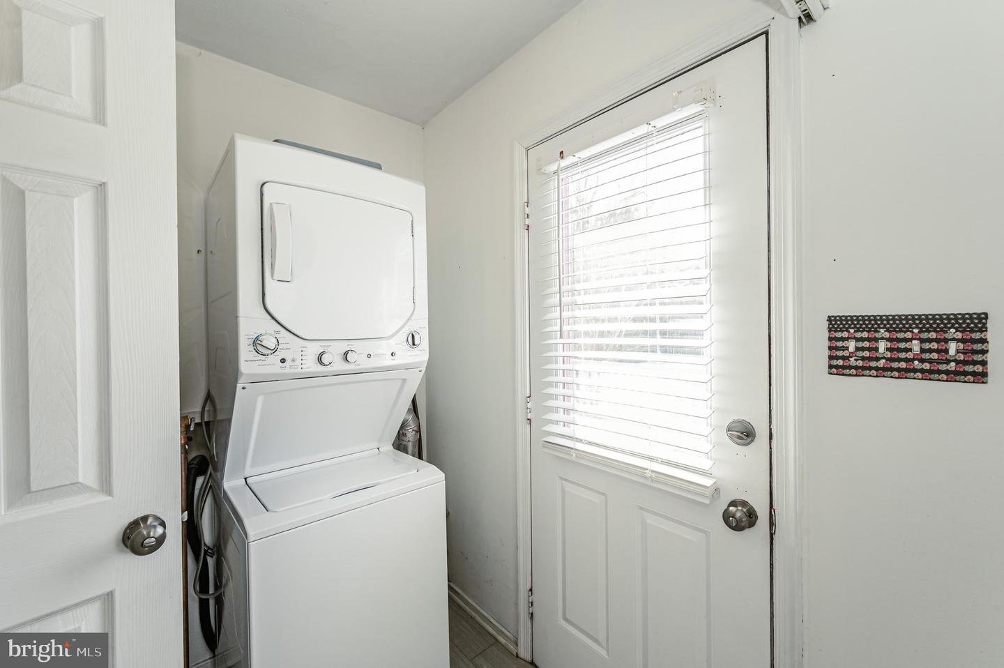 8500 SEDGEMOOR DR, HENRICO, Virginia 23228, 3 Bedrooms Bedrooms, ,1 BathroomBathrooms,Residential,For sale,8500 SEDGEMOOR DR,VAHN2001148 MLS # VAHN2001148 8500 SEDGEMOOR DR, HENRICO, Virginia 23228, 3 Bedrooms Bedrooms, ,1 BathroomBathrooms,Residential,For sale,8500 SEDGEMOOR DR,VAHN2001148 MLS # VAHN2001148