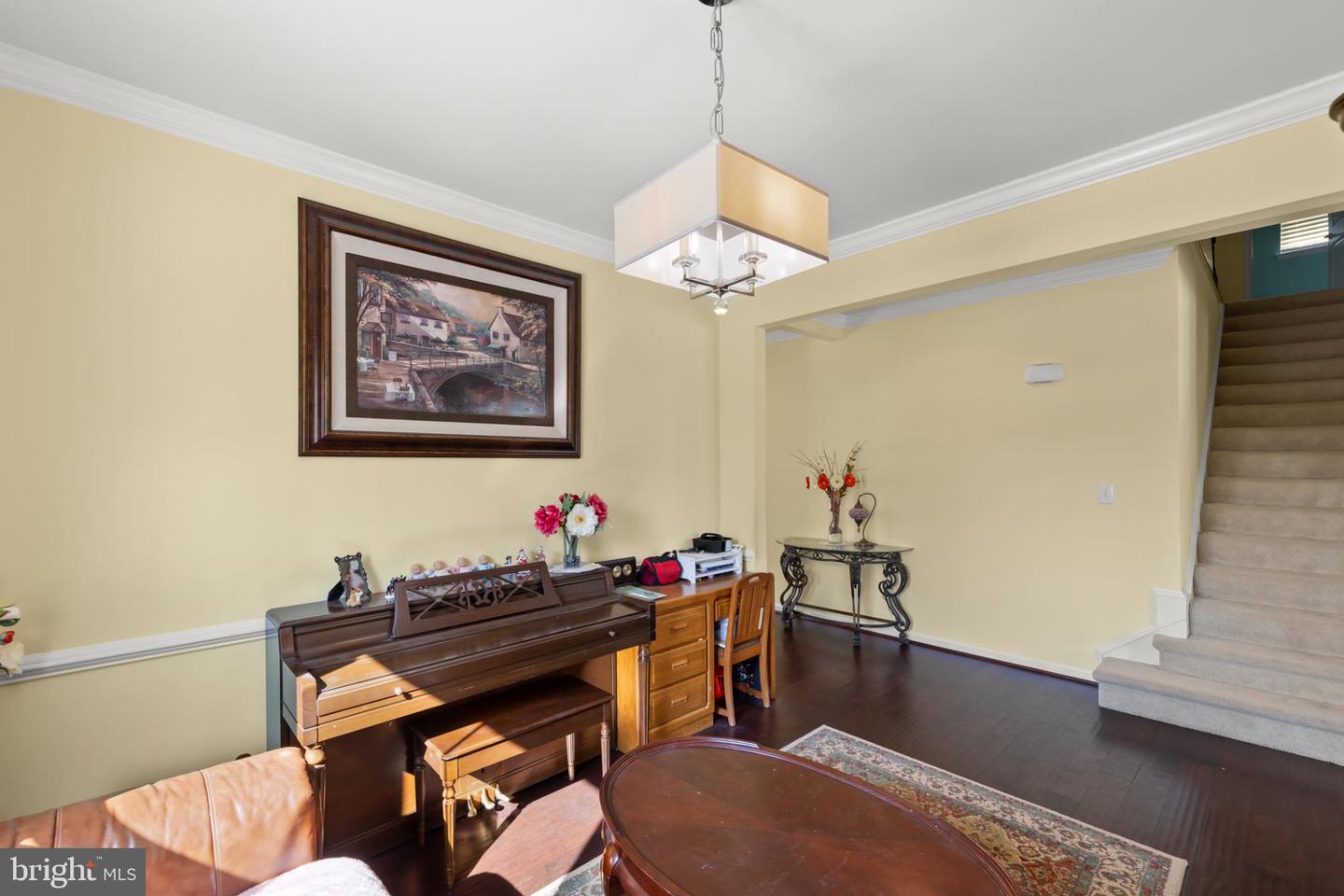 100 FLYFOOT DR, STEPHENSON, Virginia 22656, 4 Bedrooms Bedrooms, 8 Rooms Rooms,3 BathroomsBathrooms,Residential,For sale,100 FLYFOOT DR,VAFV2039162 MLS # VAFV2039162