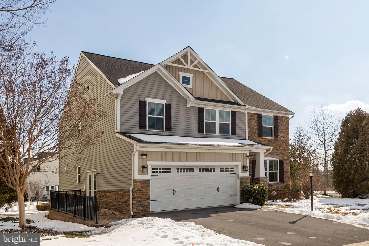 100 FLYFOOT DR, STEPHENSON, Virginia 22656, 4 Bedrooms Bedrooms, 8 Rooms Rooms,3 BathroomsBathrooms,Residential,For sale,100 FLYFOOT DR,VAFV2039162 MLS # VAFV2039162