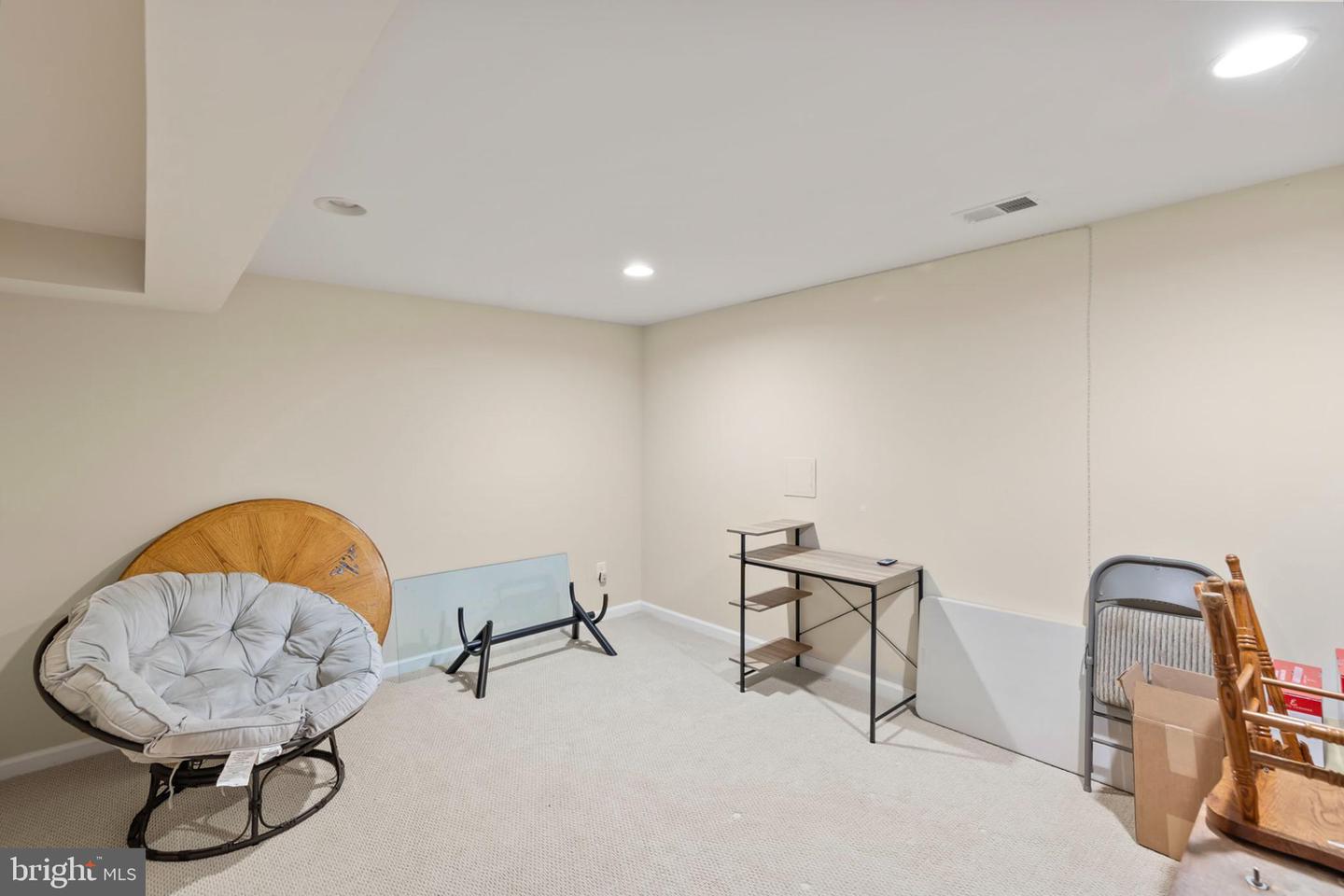 100 FLYFOOT DR, STEPHENSON, Virginia 22656, 4 Bedrooms Bedrooms, 8 Rooms Rooms,3 BathroomsBathrooms,Residential,For sale,100 FLYFOOT DR,VAFV2039162 MLS # VAFV2039162