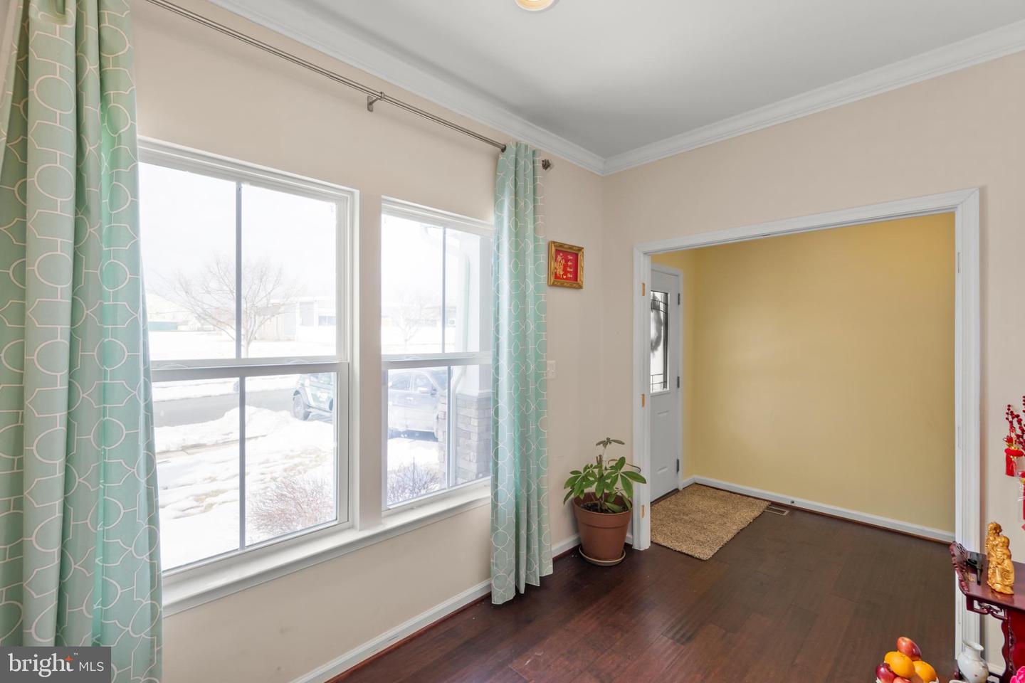 100 FLYFOOT DR, STEPHENSON, Virginia 22656, 4 Bedrooms Bedrooms, 8 Rooms Rooms,3 BathroomsBathrooms,Residential,For sale,100 FLYFOOT DR,VAFV2039162 MLS # VAFV2039162